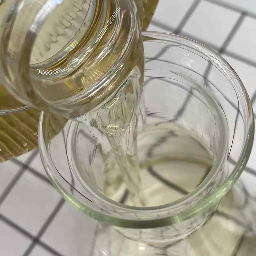 Beauty Salon Organic Anti-Aging Repair Essence Six-Peptide Anti-Wrinkle Solution Targets Fine Lines Tightens Skin B5 Main_3_WH_1000x1000px.jpg